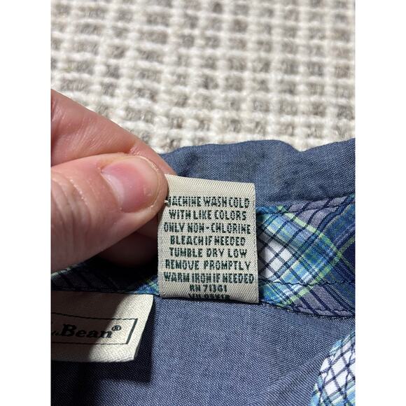L.L. Bean Womens XS Blue Lightweight Outdoors Button Down Belted Top - Picture 7 of 9